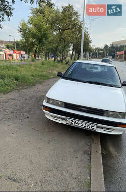 Лифтбек Toyota Corolla 1987 в Дымере