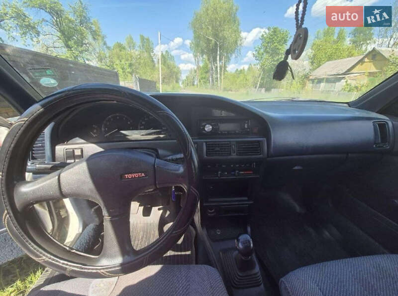 Лифтбек Toyota Corolla 1987 в Дымере фото 6 Лифтбек Toyota Corolla 1987 в Дымере