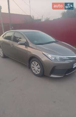 Седан Toyota Corolla 2018 в 