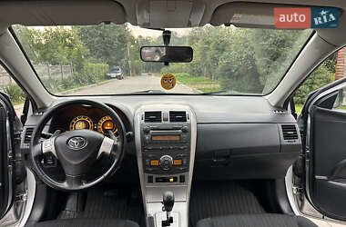 Седан Toyota Corolla 2008 в Львове
