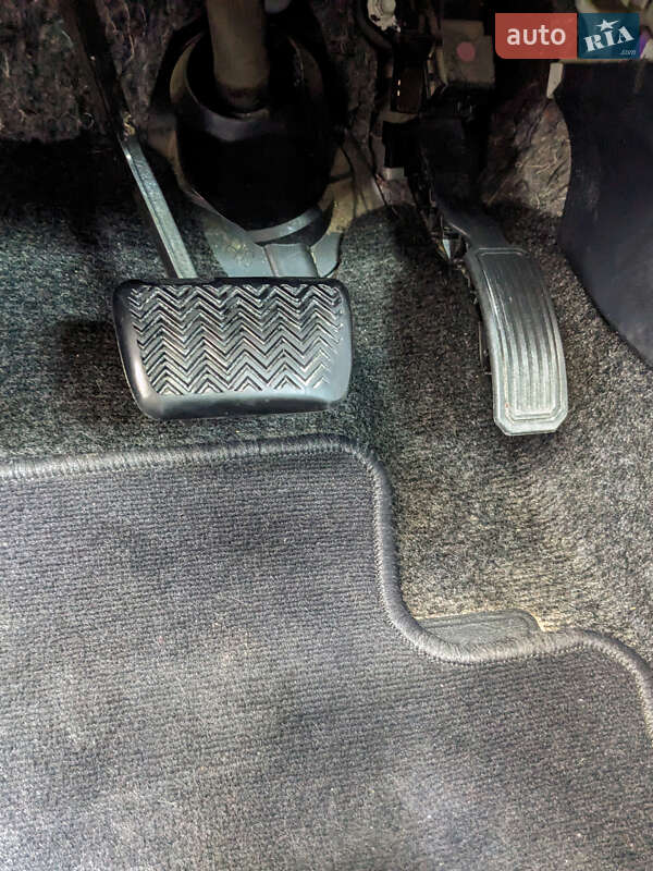 Седан Toyota Corolla 2008 в Копычинце