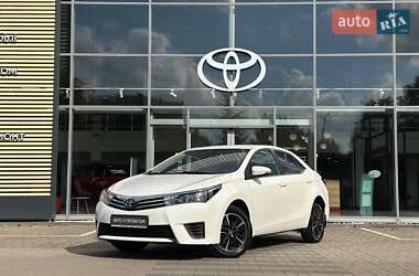 Седан Toyota Corolla 2016 в Луцке
