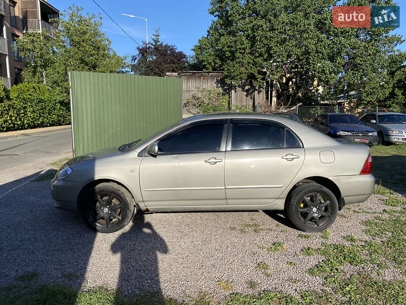 Седан Toyota Corolla 2006 в Киеве