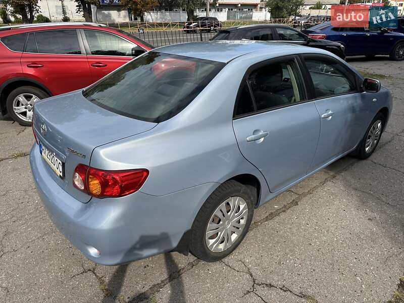 Седан Toyota Corolla 2008 в Полтаве