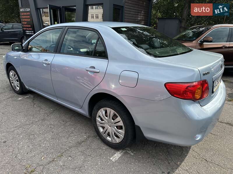 Седан Toyota Corolla 2008 в Полтаве