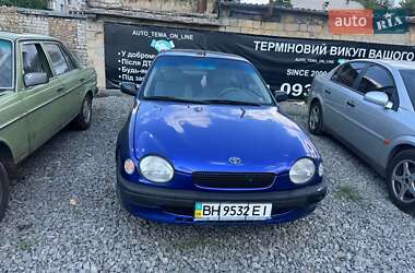 Хэтчбек Toyota Corolla 1998 в 