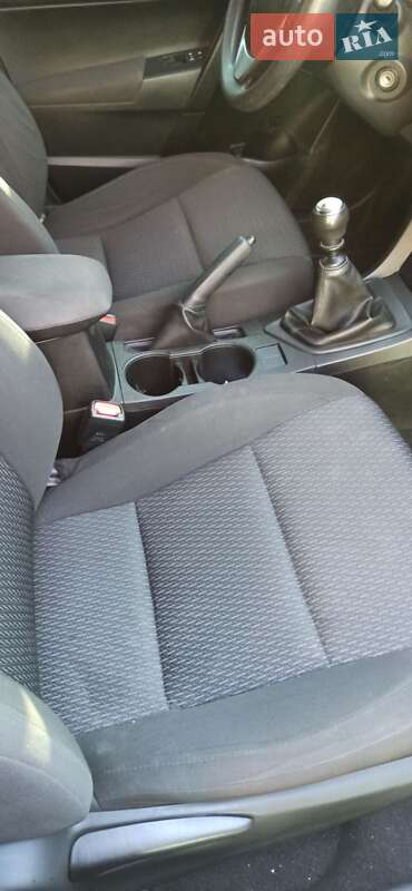 Седан Toyota Corolla 2014 в Запорожье