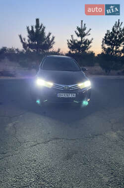 Седан Toyota Corolla 2016 в 