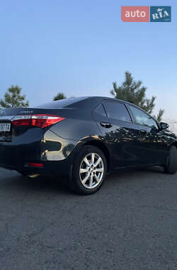 Седан Toyota Corolla 2016 в 
