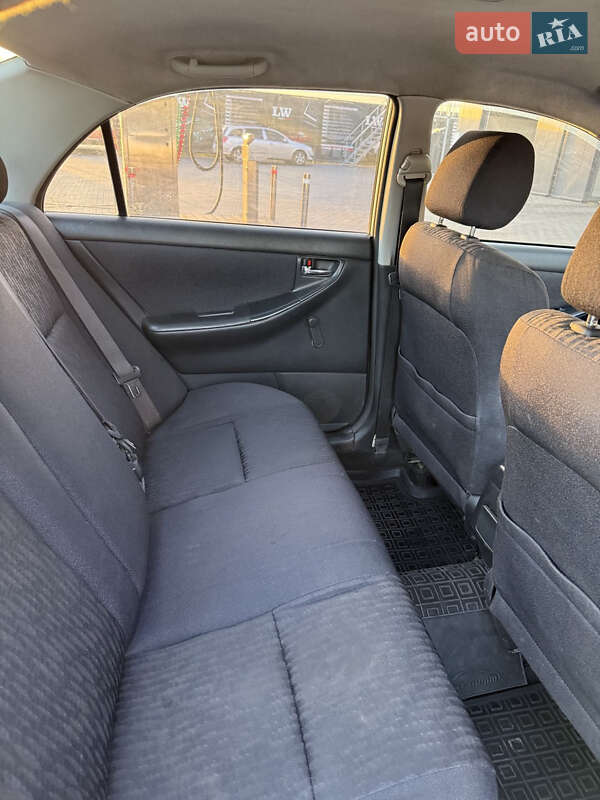 Седан Toyota Corolla 2002 в Голованівську