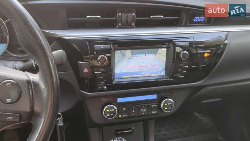 Седан Toyota Corolla 2013 в Тернополі фото 14 Седан Toyota Corolla 2013 в Тернополі