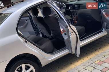 Седан Toyota Corolla 2006 в 