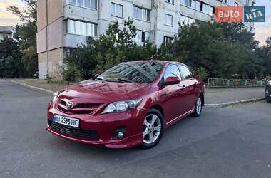 Седан Toyota Corolla 2012 в Киеве