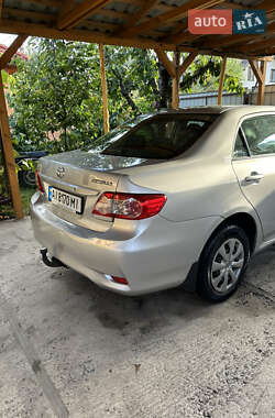 Седан Toyota Corolla 2010 в 