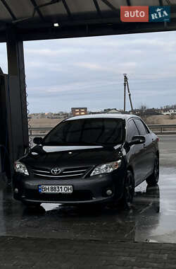 Седан Toyota Corolla 2010 в Дніпрі