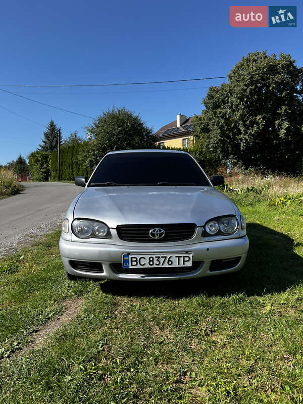Седан Toyota Corolla 2001 в 