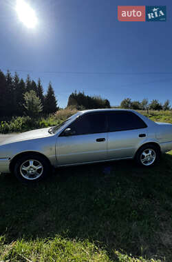 Седан Toyota Corolla 2001 в 