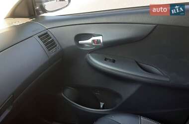 Седан Toyota Corolla 2012 в 