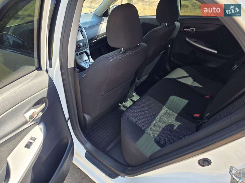 Седан Toyota Corolla 2012 в Одессе