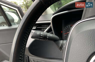 Седан Toyota Corolla 2020 в 