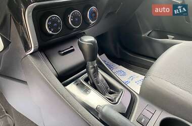 Седан Toyota Corolla 2017 в 