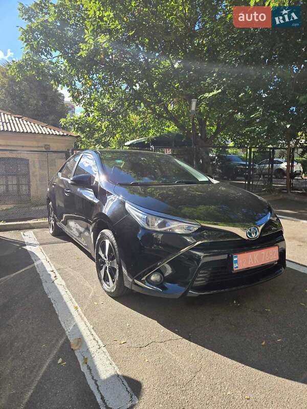 Седан Toyota Corolla 2020 в Києві