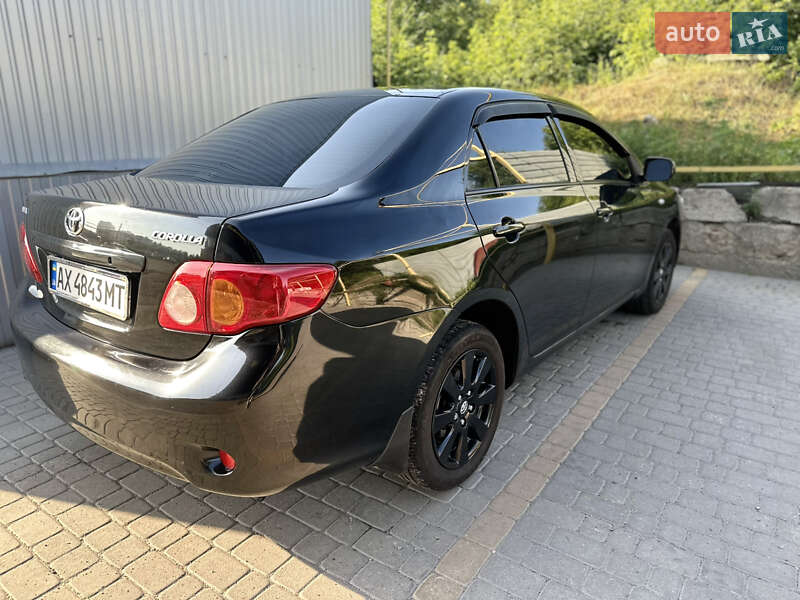 Седан Toyota Corolla 2008 в Харькове