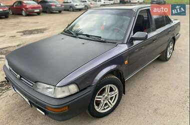 Седан Toyota Corolla 1992 в Львове