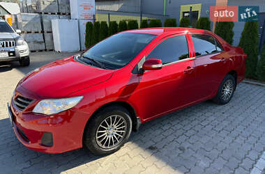 Седан Toyota Corolla 2012 в Львові