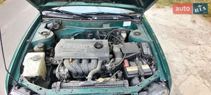 Седан Toyota Corolla 2000 в Одессе