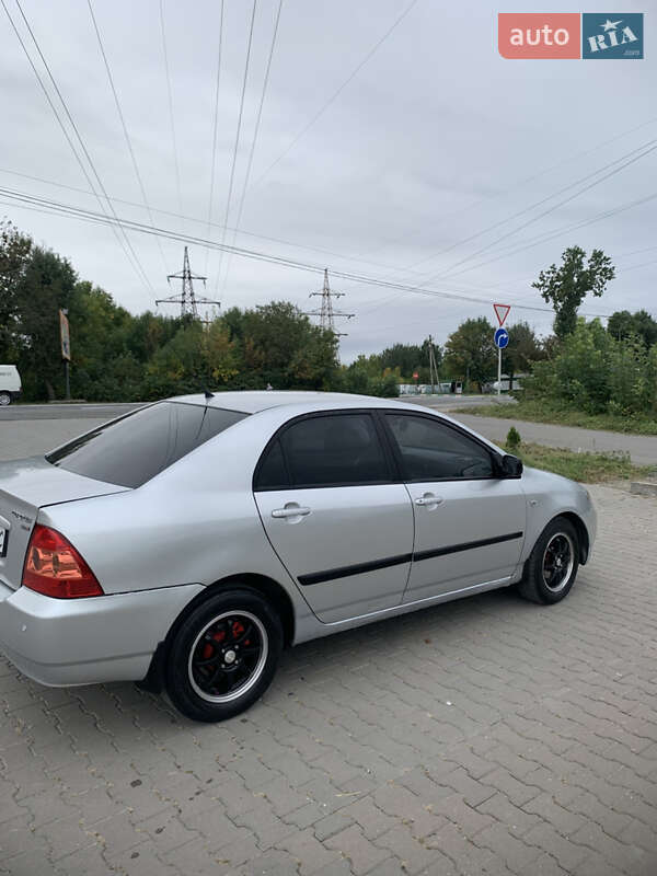 Седан Toyota Corolla 2003 в Хмельницькому