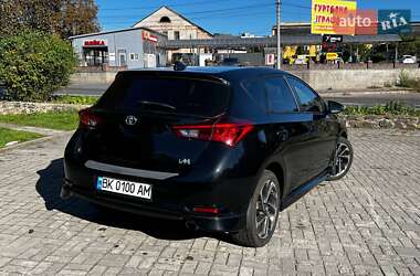 Хэтчбек Toyota Corolla 2017 в Ровно