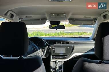 Хэтчбек Toyota Corolla 2017 в 