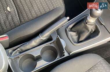 Седан Toyota Corolla 2011 в 