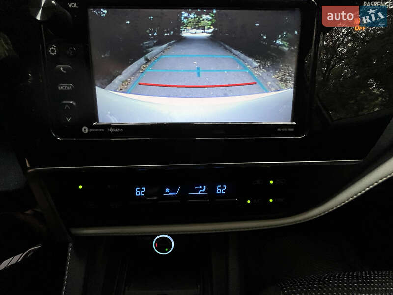 Хетчбек Toyota Corolla 2017 в Кропивницькому