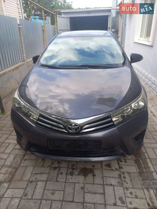 Седан Toyota Corolla 2013 в Херсоне