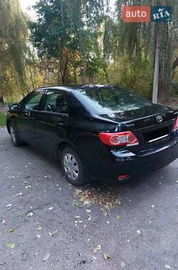 Седан Toyota Corolla 2010 в 