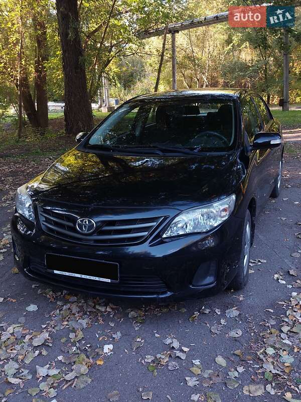 Седан Toyota Corolla 2010 в Харькове