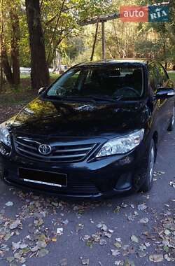 Седан Toyota Corolla 2010 в 