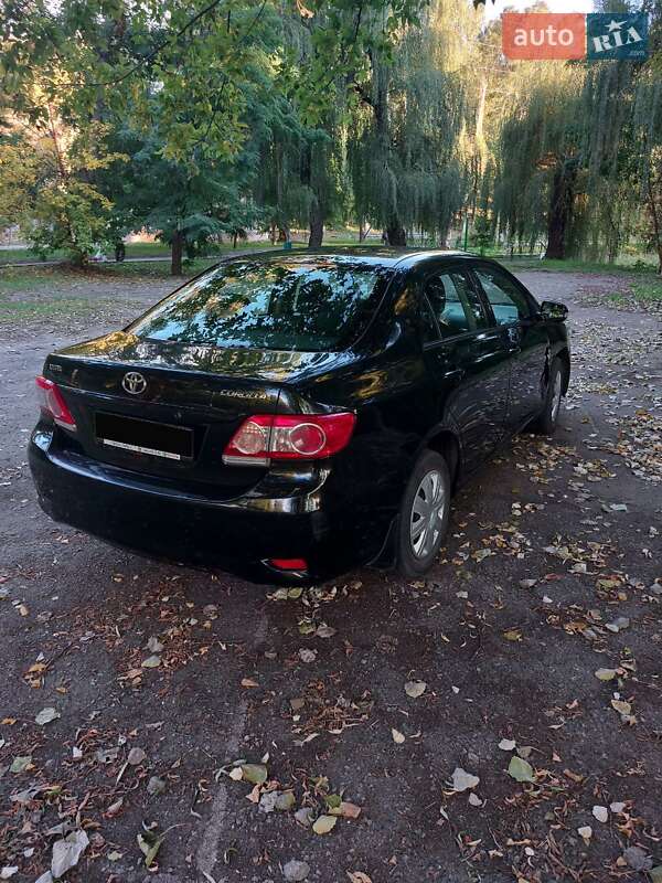 Седан Toyota Corolla 2010 в Харькове