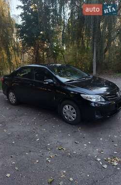 Седан Toyota Corolla 2010 в 
