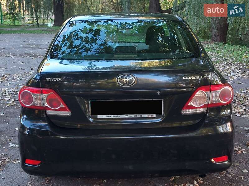 Седан Toyota Corolla 2010 в Харькове