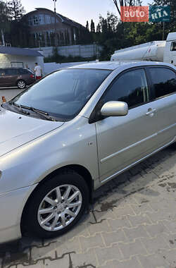 Седан Toyota Corolla 2005 в 