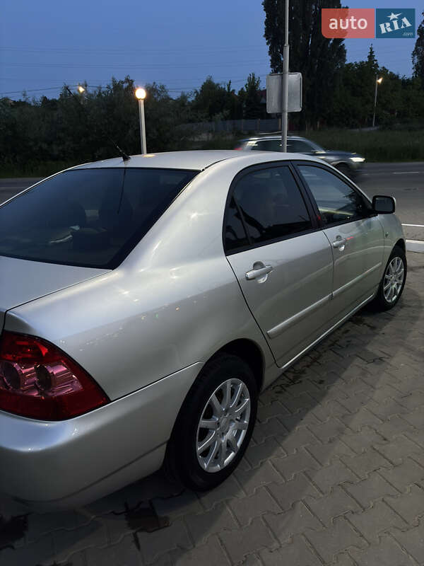 Седан Toyota Corolla 2005 в Чернівцях фото 7 Седан Toyota Corolla 2005 в Чернівцях