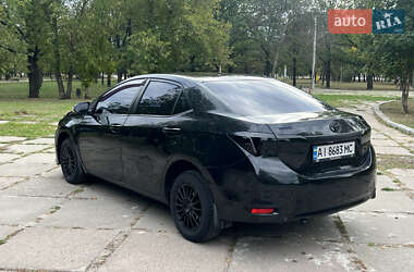 Седан Toyota Corolla 2014 в 