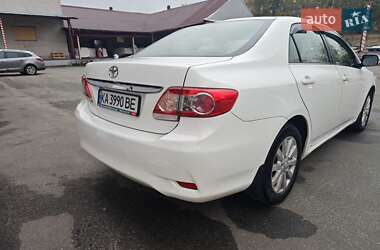 Седан Toyota Corolla 2012 в 