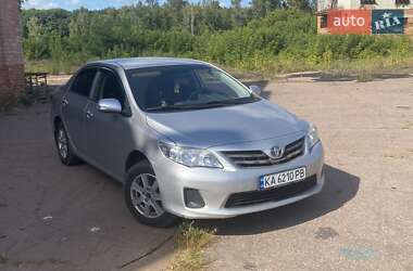 Седан Toyota Corolla 2011 в Киеве