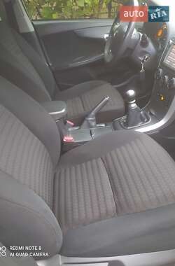 Седан Toyota Corolla 2012 в 