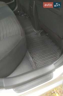 Седан Toyota Corolla 2012 в 