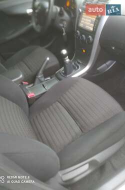 Седан Toyota Corolla 2012 в 
